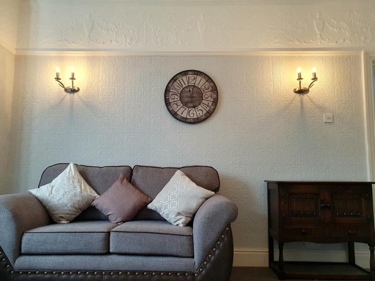 Danilton Hotel Rhôs-on-Sea Екстериор снимка