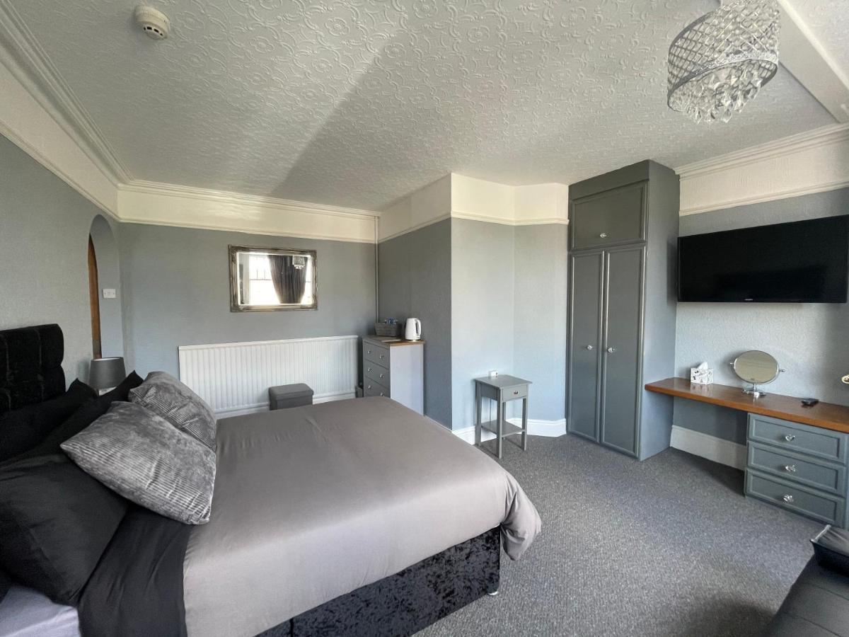 Danilton Hotel Rhôs-on-Sea Екстериор снимка